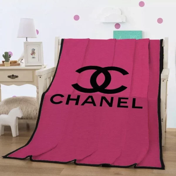 Chanel Pinky New Fleece Blanket Home Decor Fashion Brand Luxury