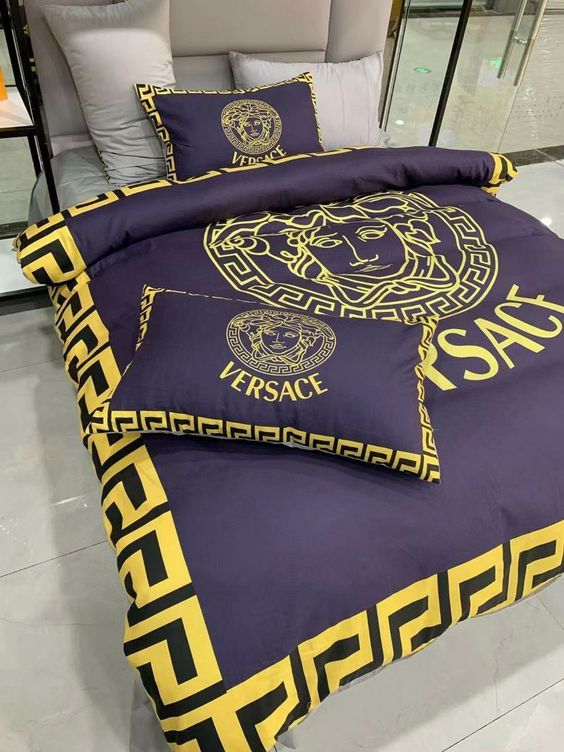 Versace Logo Brand Bedding Set Luxury Bedspread Bedroom Home Decor