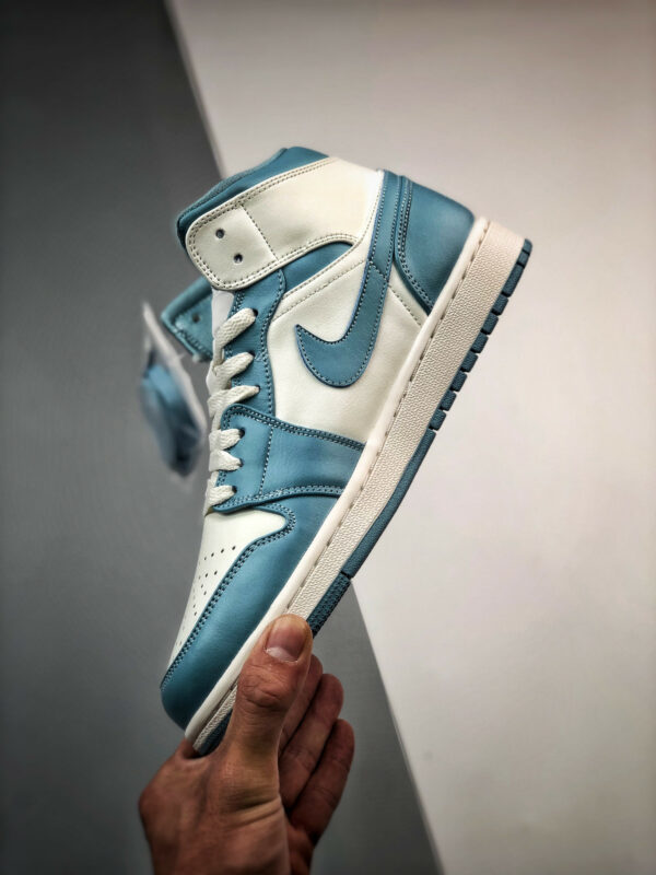 Air Jordan 1 Mid UNC White Powder Blue BQ6472-141 For Sale