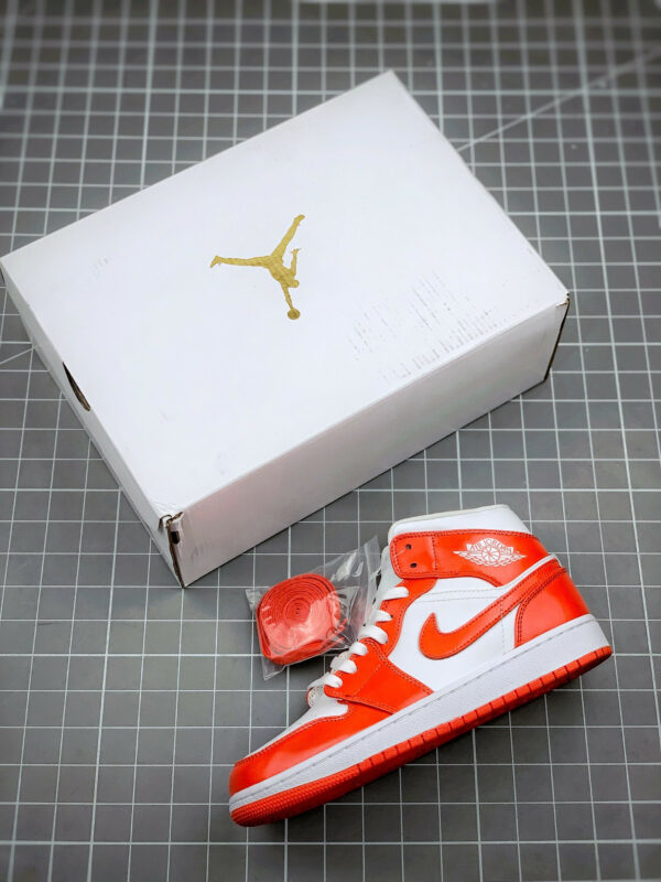 Air Jordan 1 Mid Orange and White BQ6472-116 For Sale