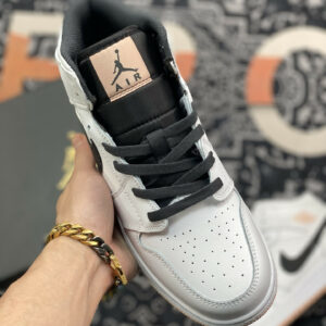 Air Jordan 1 Mid White Anthracite-Arctic Orange For Sale