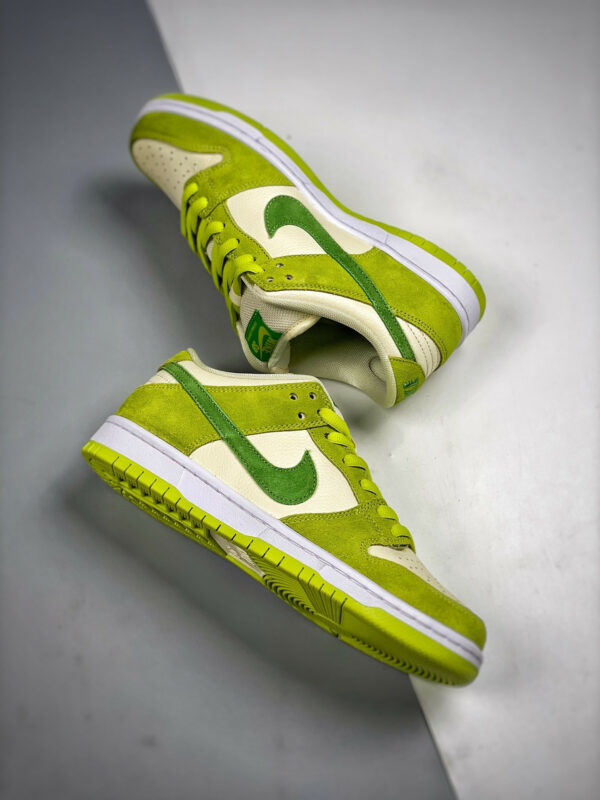 Nike SB Dunk Low Green Apple DM0807-300 For Sale