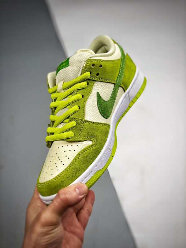 Nike SB Dunk Low Green Apple DM0807-300 For Sale