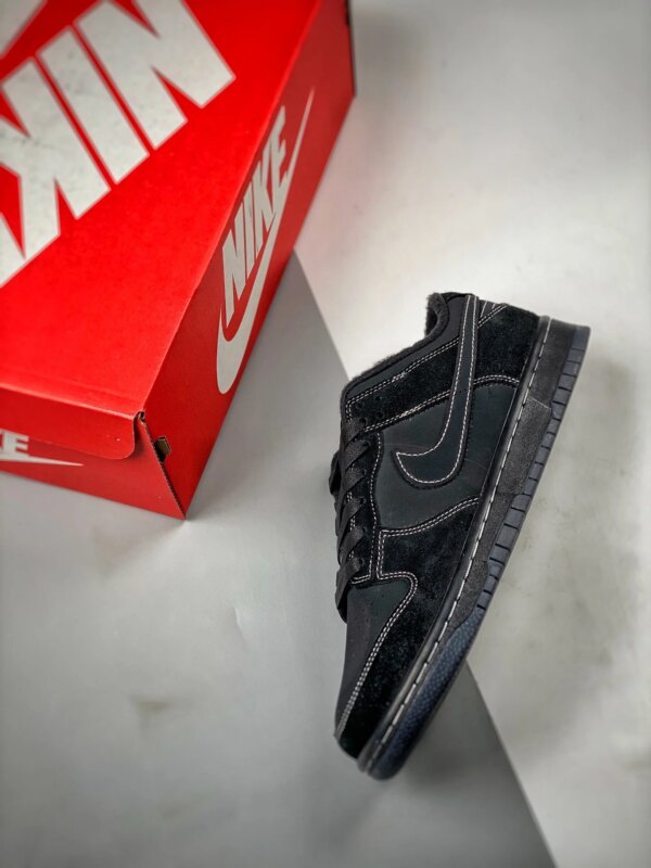 Nike SB Dunk Low Pro Blackout For Sale