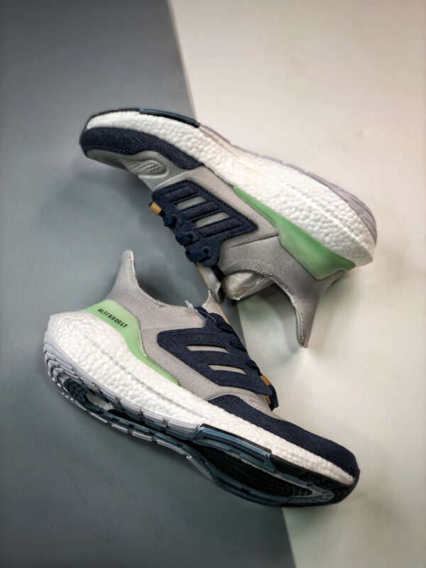 Adidas Ultra Boost 22 Halo Silver Shadow Navy GX9158 For Sale