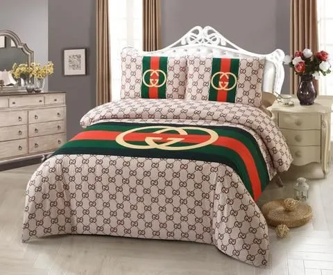 Gucci Brown Stripe Logo Brand Bedding Set Home Decor Luxury Bedroom Bedspread