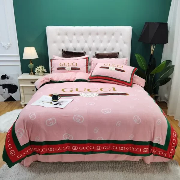 Gucci Pink Logo Brand Bedding Set Home Decor Luxury Bedroom Bedspread