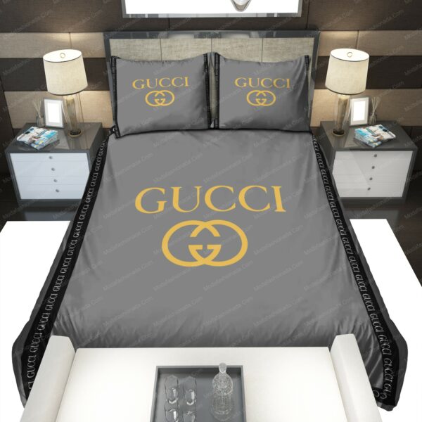 Grey Gucci Logo Brand Bedding Set Luxury Bedspread Bedroom Home Decor