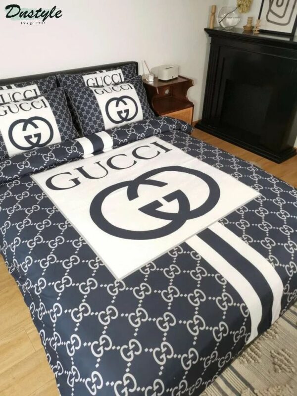 Gucci Logo Brand Bedding Set Bedspread Luxury Bedroom Home Decor