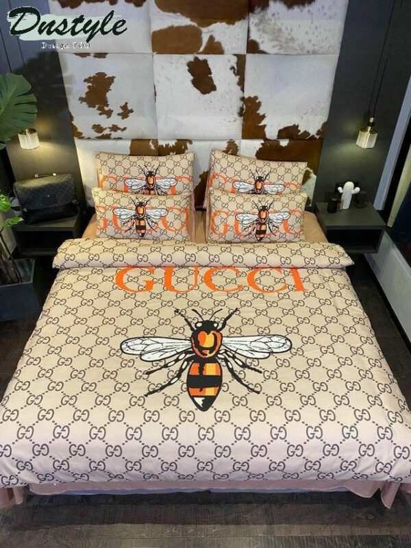 Gucci Logo Brand Bedding Set Luxury Home Decor Bedroom Bedspread