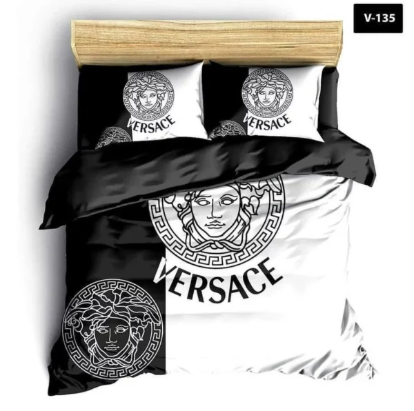 Versace Black And White Full Logo Brand Bedding Set Home Decor Luxury Bedroom Bedspread