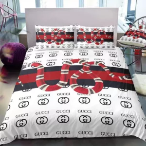 Gucci Snake Logo Brand Bedding Set Bedspread Bedroom Luxury Home Decor