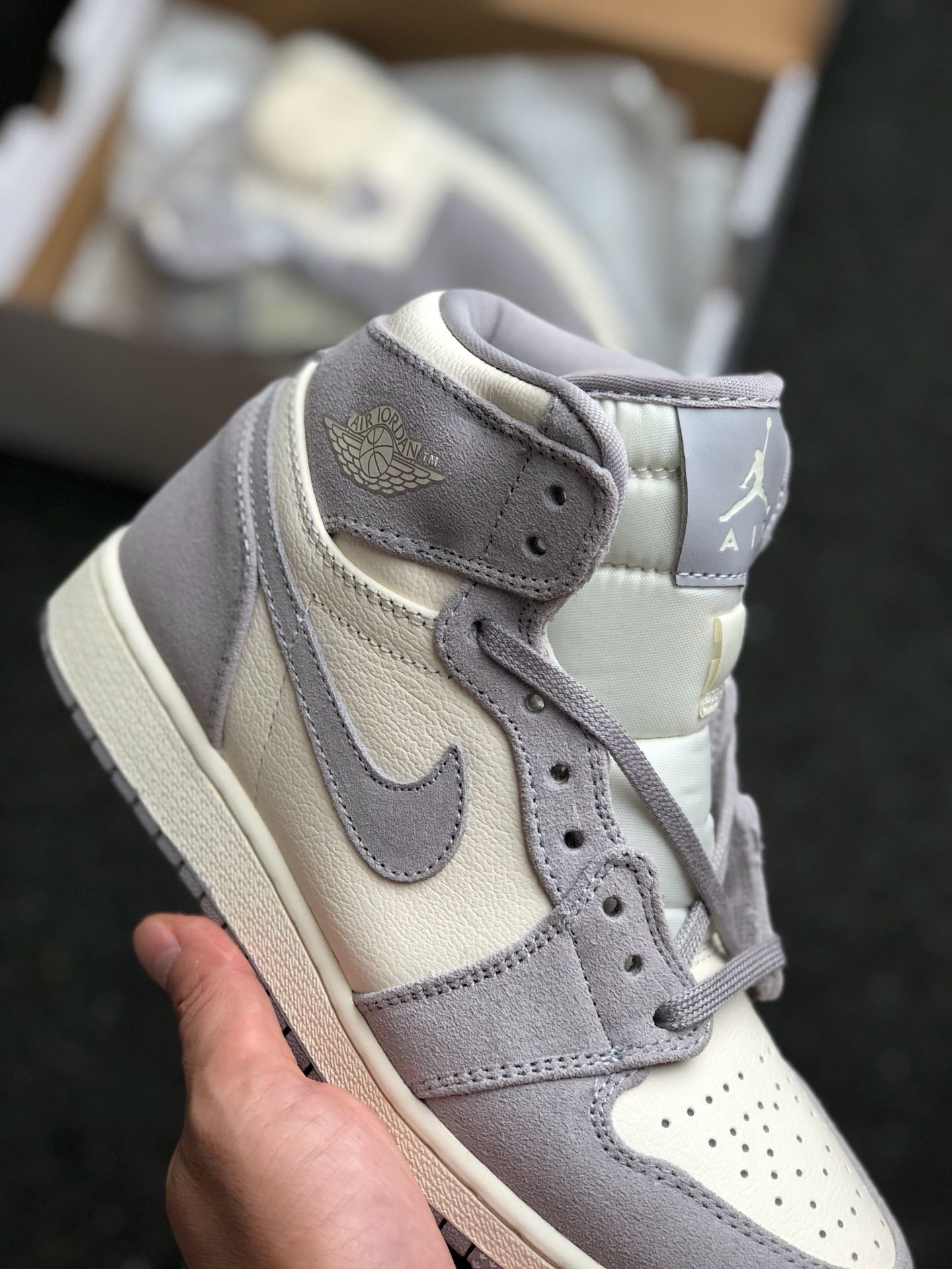 Air Jordan 1 High Premium WMNS Pale Ivory For Sale