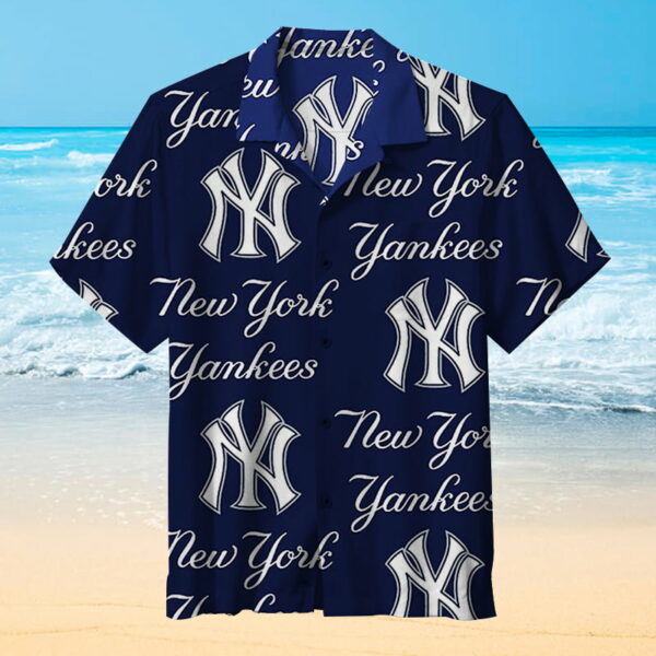 New York Yankees Hawaiian Shirt Beach Summer Outfit