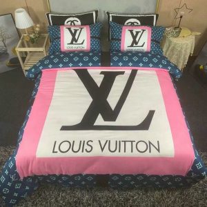 Louis Vuitton Logo Brand Bedding Set Bedspread Bedroom Home Decor Luxury