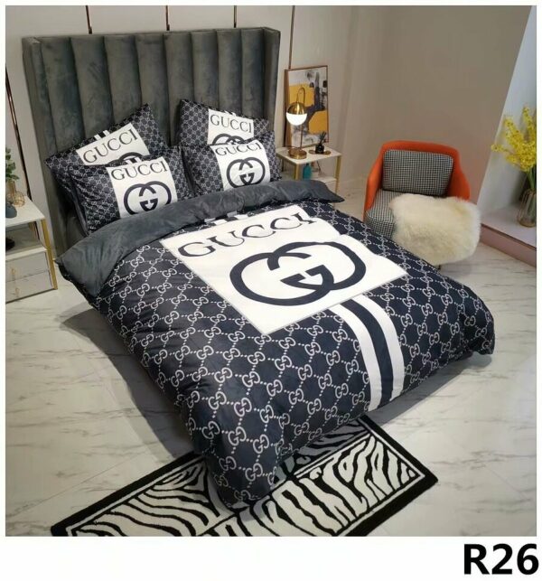 Guccigoldth.Com Logo Brand Bedding Set Bedspread Bedroom Home Decor Luxury