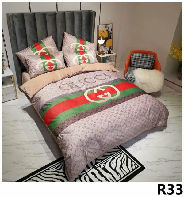 Guccigoldth.Com Logo Brand Bedding Set Bedspread Bedroom Home Decor Luxury