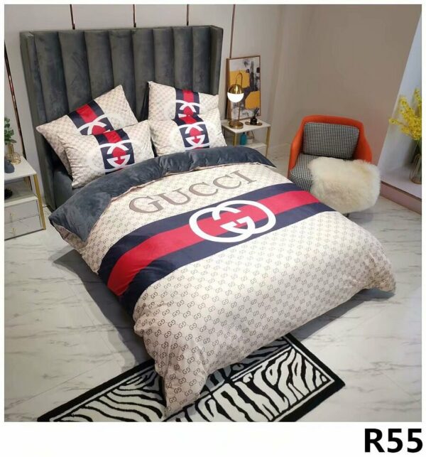 Guccigoldth.Com Logo Brand Bedding Set Bedroom Bedspread Luxury Home Decor