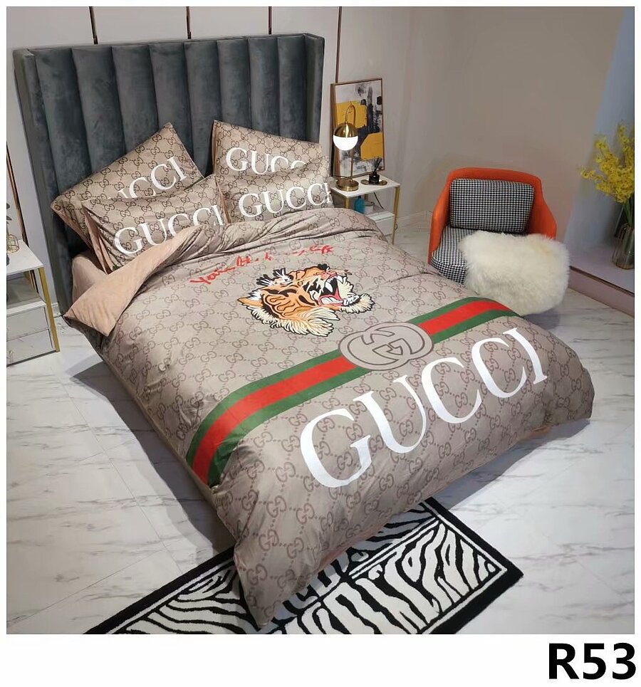 Guccigoldth.Com Logo Brand Bedding Set Bedspread Home Decor Bedroom Luxury