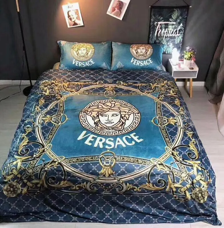 Versace Logo Brand Bedding Set Luxury Bedspread Bedroom Home Decor