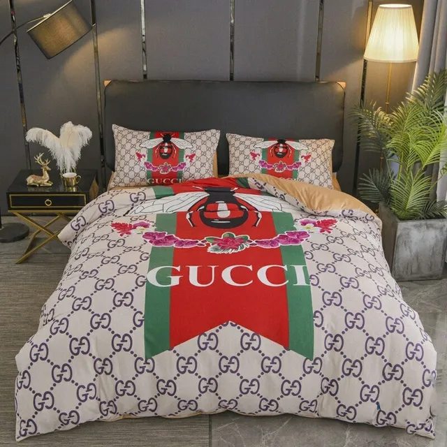 Gucci Bee Floral Logo Brand Bedding Set Luxury Bedroom Bedspread Home Decor