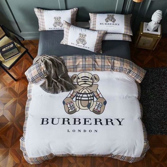 Burberry Logo Brand Bedding Set Bedspread Luxury Bedroom Home Decor