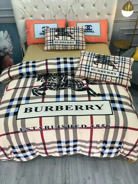 Burberry Logo Brand Bedding Set Luxury Bedroom Home Decor Bedspread