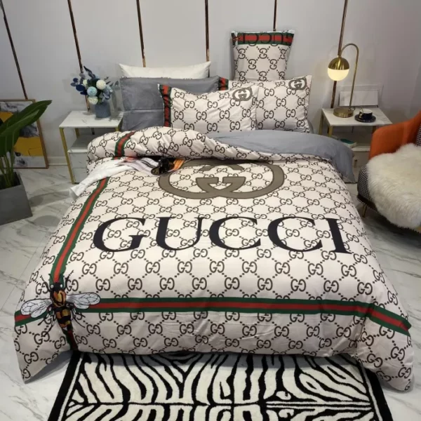 Gucci Logo Brand Bedding Set Bedroom Bedspread Luxury Home Decor