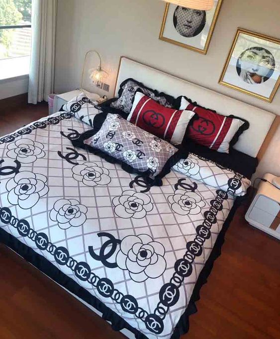 Chanel White Flowers Logo Brand Bedding Set Luxury Bedspread Home Decor Bedroom