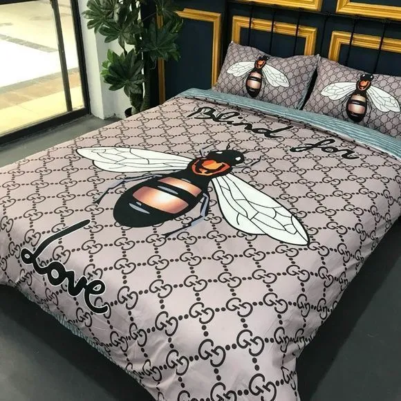 Gucci Bee Blindlove Logo Brand Bedding Set Bedspread Home Decor Luxury Bedroom